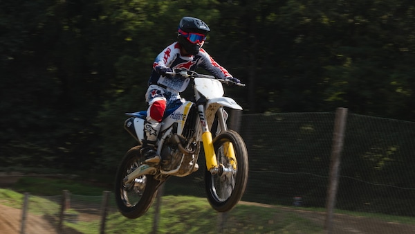 Test Husqvarna Cross 2027: sette moto in pista, dalla TC 125 alla regina FC 450