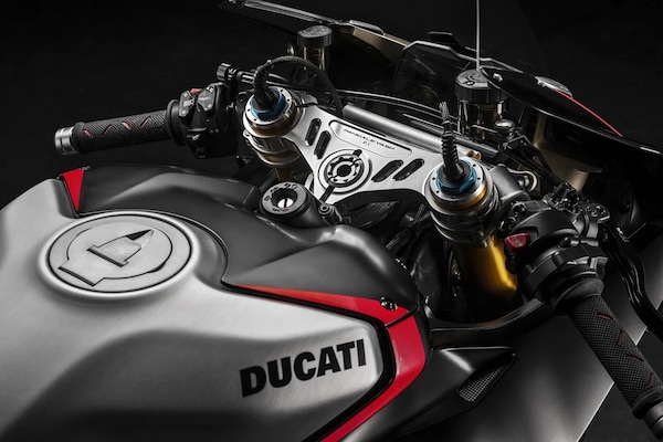 Ducati Panigale V4 SP: nel 2027 torna la versione speciale?