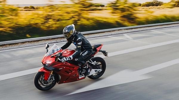 ZXMoto 820 RR, la provocazione di Zhang Xue: "Costa solo 6.000 euro"