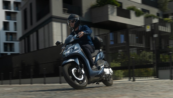Il SYM Symphony 125i si rinnova: più tecnologia con parabrezza e bauletto di serie