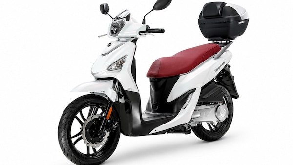 Il SYM Symphony 125i si rinnova: più tecnologia con parabrezza e bauletto di serie