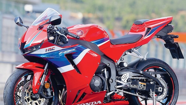 CB1000GT, Hornet e CBR600RR: Honda fa chiarezza su ritardi e consumo di olio
