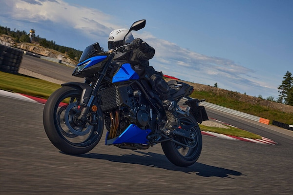 Honda CB750 Hornet 2027: ecco le nuove colorazioni
