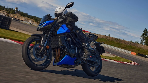 Honda CB750 Hornet 2027: ecco le nuove colorazioni