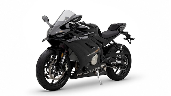 KOVE 450RR, la piccola quattro cilindri arriva in Italia: 70 CV per 165 kg
