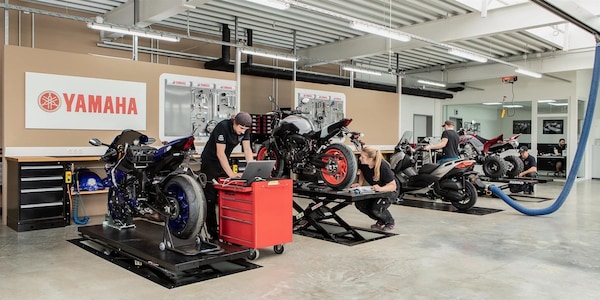 Yamalube Day, Yamaha apre le officine: check-up, sconti e test ride