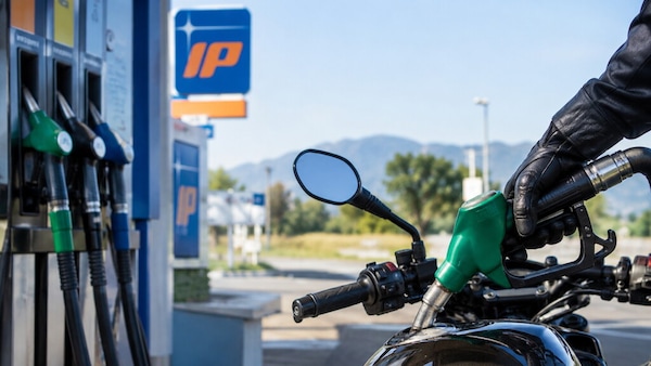 Benzina, dopo Eni anche IP prova a frenare i prezzi: in arrivo un effetto domino?