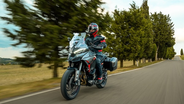Ducati Multistrada V4 S Grand Tour: nata per macinare chilometri. Le foto