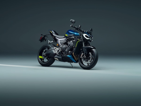 Triumph Street Triple 798: quasi una supersportiva senza carene