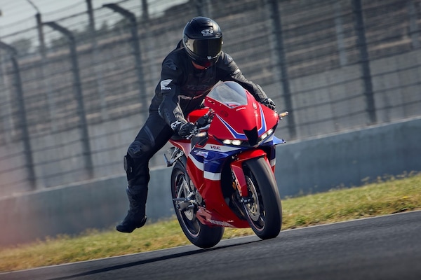 Honda CBR600RR, altro che crisi: che sorpresa nel 2026! LE FOTO