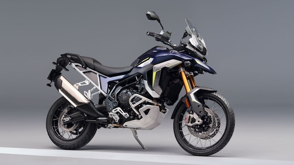 Triumph Tiger 900 e 1200 2027: rivoluzione tecnologica