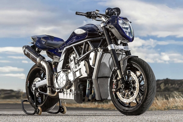 PGM V8, come ti accoppio due motori dell’R1 per avere 334 CV