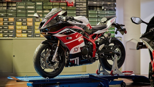 Bimota KB399, arriva la piccola ma grande quattro cilindri sportiva