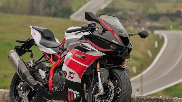 Bimota KB399, tutte le foto della nuova sportiva quattro cilindri da 80 CV