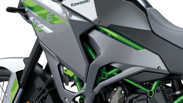 Nuova Kawasaki KLE650 2027: le foto