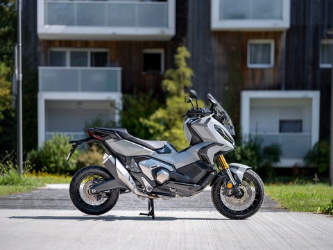 Prova Honda X Adv 21 Il Genio Della Lampada News Inmoto It