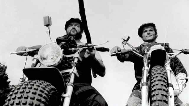 La Storia della Dune Buggy di Bud Spencer: le foto più iconiche